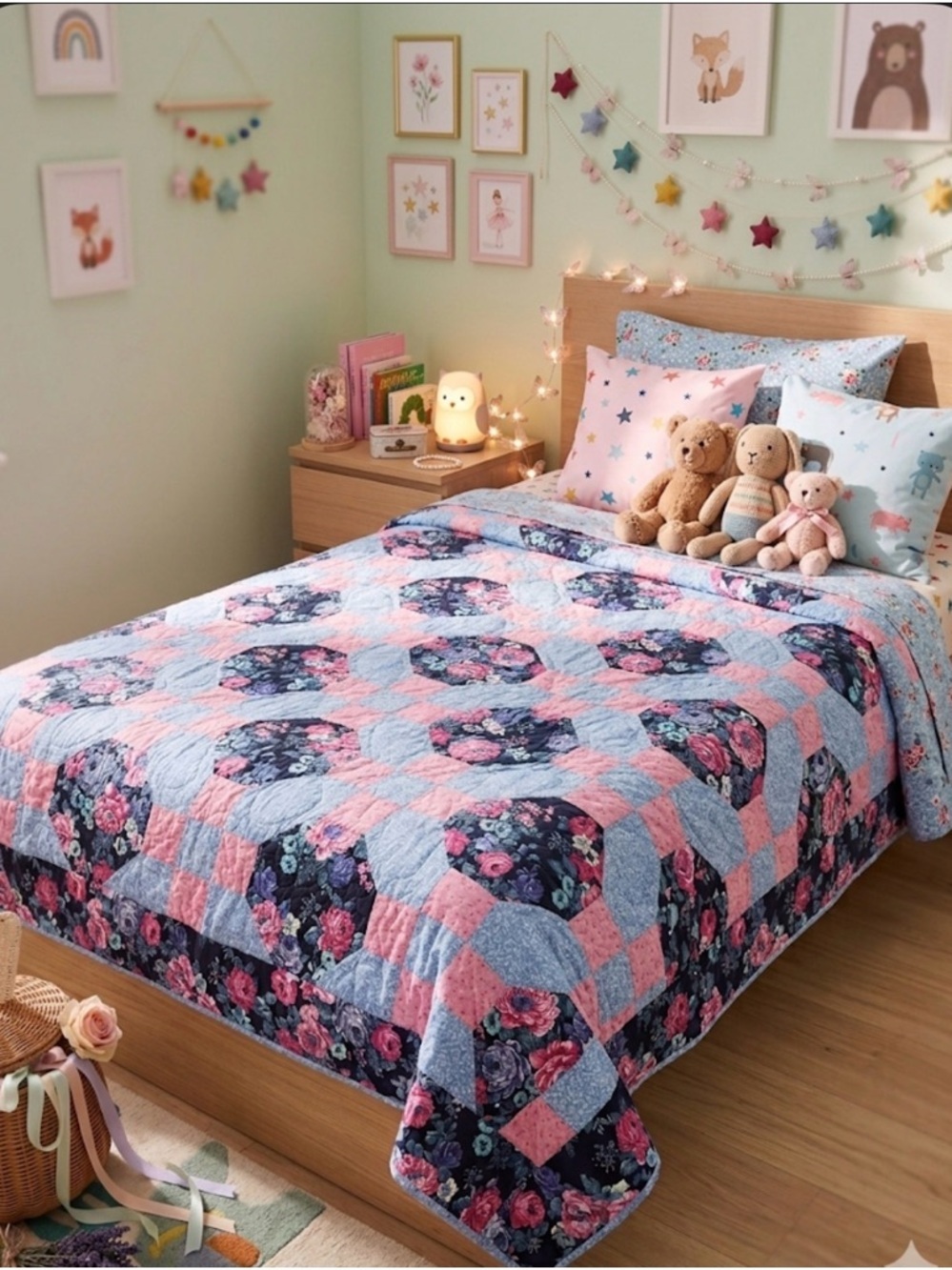 Floral Patchwork Quilt - Pink, Light Blue & Black